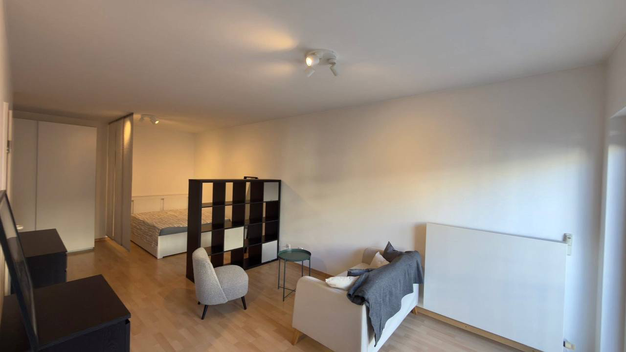 Studio meublé rénové – Rue Royale, Lille - Image 3